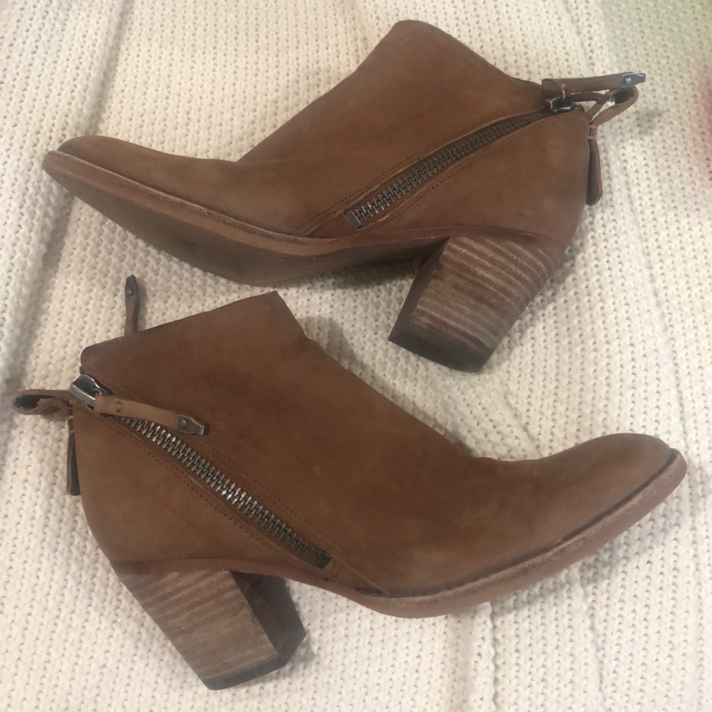 DOLCE VITA JAEGAR BOOTIE SIZE 8